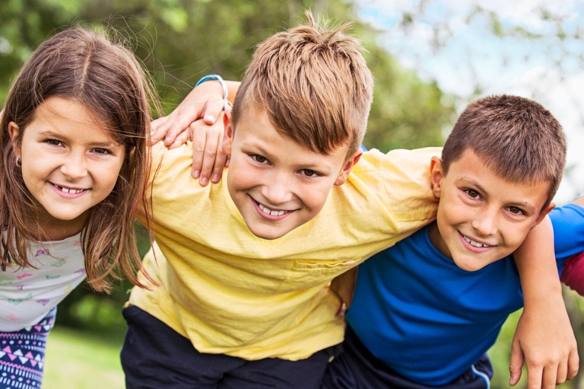 Vita Junior Multivit Plus, Viererpack - Swiss Health Care AG